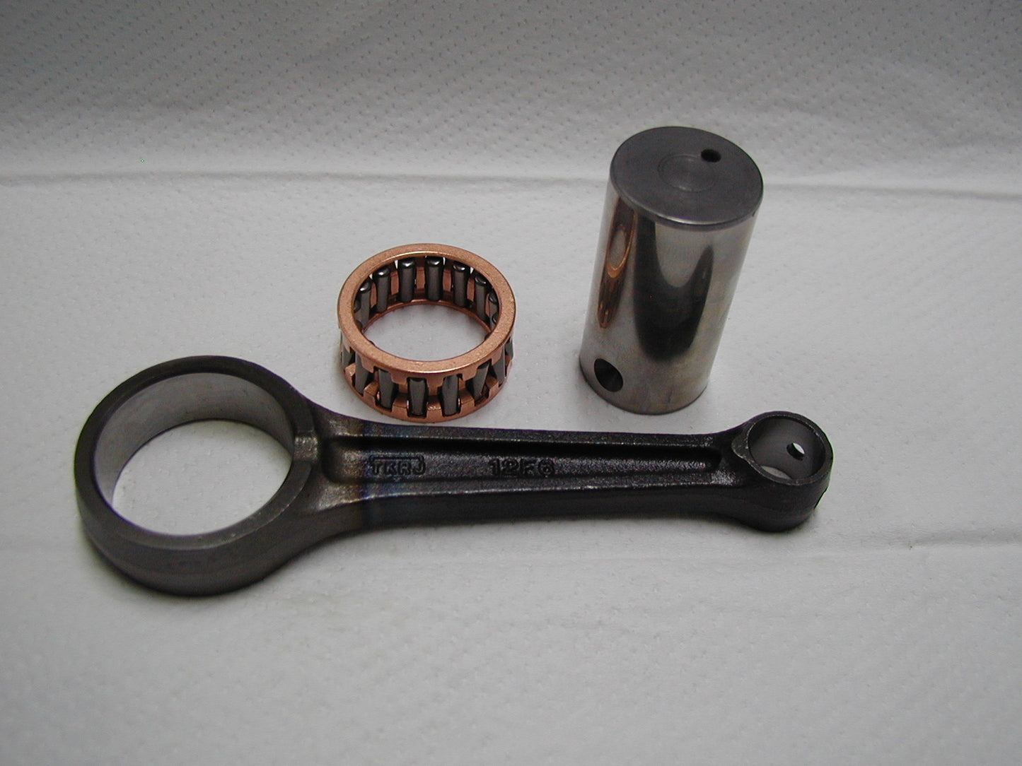Biela Kit Suzuki GN125 - EN125 Marca TKRJ Japón Referencia 12161-12F60-0B0