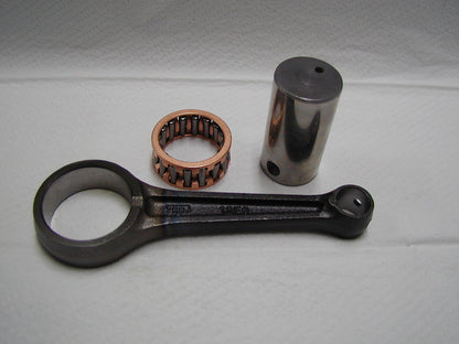Biela Kit Suzuki GN125 - EN125 Marca TKRJ Japón Referencia 12161-12F60-0B0